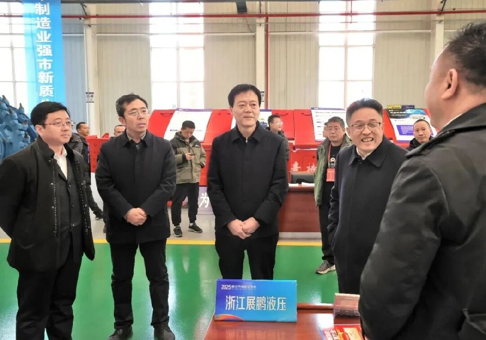 刘星到2025晋中市煤机交流会巡馆 聚焦主攻方向 激活创新动能 加快形成晋中特色现代化产业体系